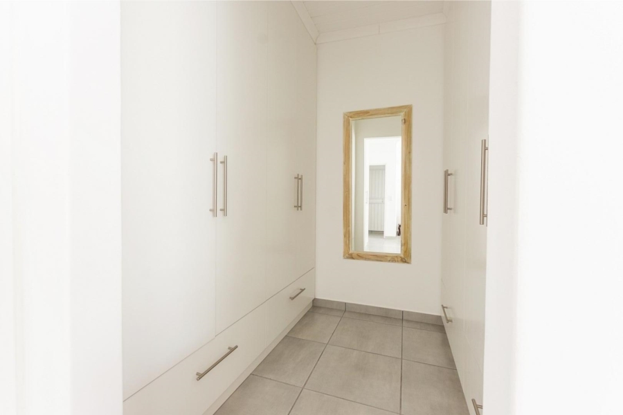 3 Bedroom Property for Sale in Britannia Bay Western Cape